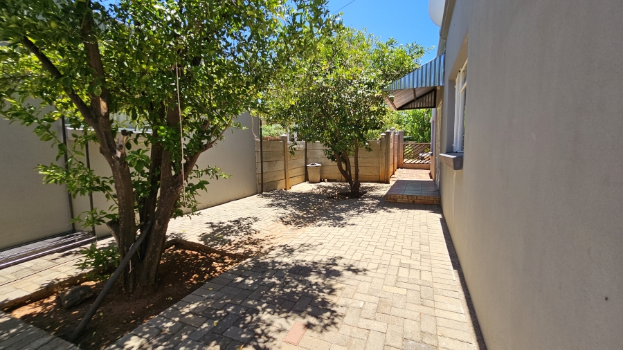 4 Bedroom Property for Sale in Hadison Park Northern Cape